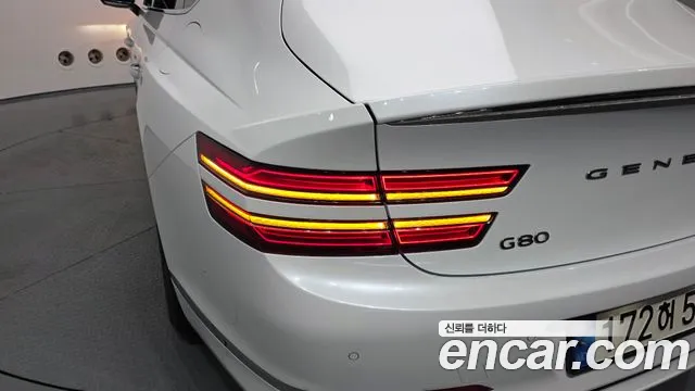 Genesis G80 Бензин 2.5 турбо AWD — Фото автомобиля 17