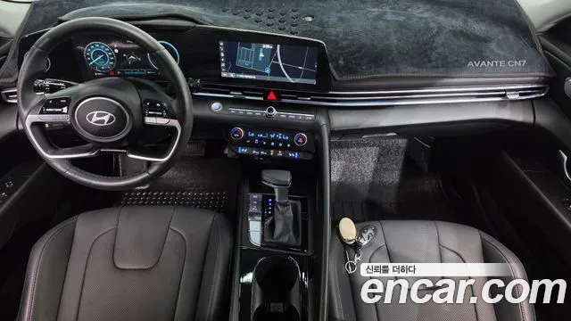 Hyundai Avante CN7 — Фото автомобиля 10