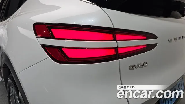 Genesis GV60 — Фото автомобиля 22