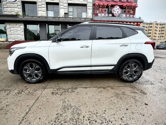 Kia Seltos — Фото автомобиля 8