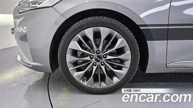 Kia K8 2.5 Бензин 2WD — Фото автомобиля 5
