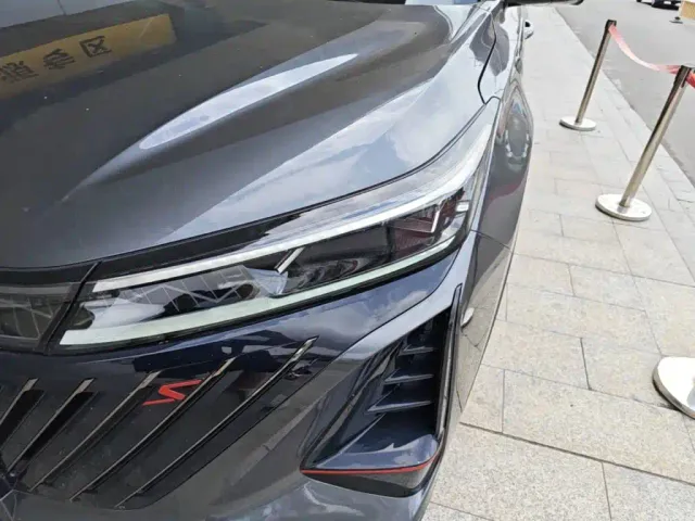 Changan CS75 Plus — Фото автомобиля 23