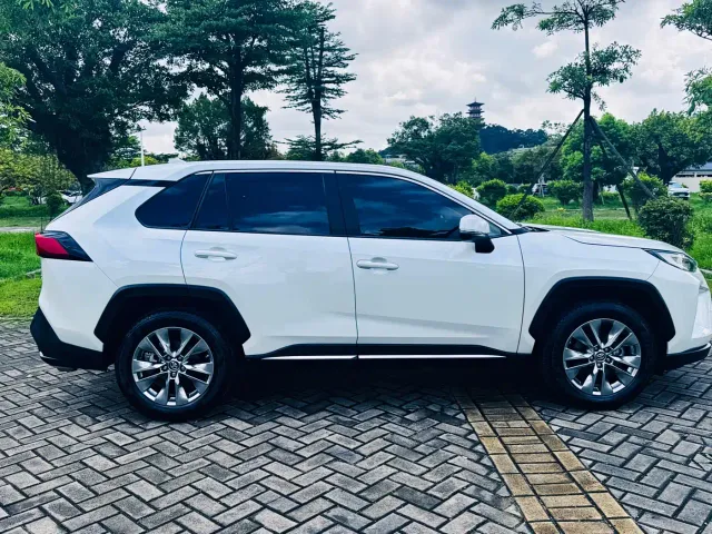 Toyota Wildlander — Фото автомобиля 23