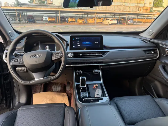 Chery Tiggo 8 — Фото автомобиля 6
