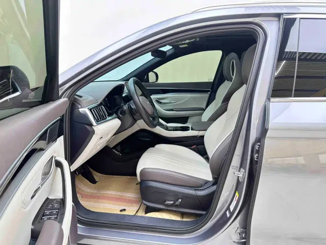 BYD Song PLUS — Фото автомобиля 10