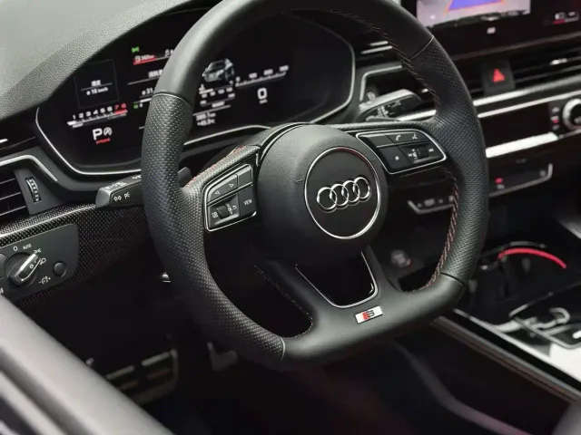 Audi S4 — Фото автомобиля 7