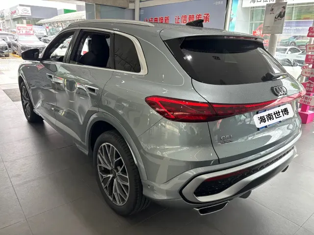 Audi Q5L — Фото автомобиля 3