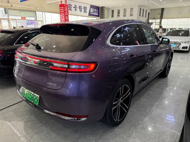 Aito M5 — Фото автомобиля 16