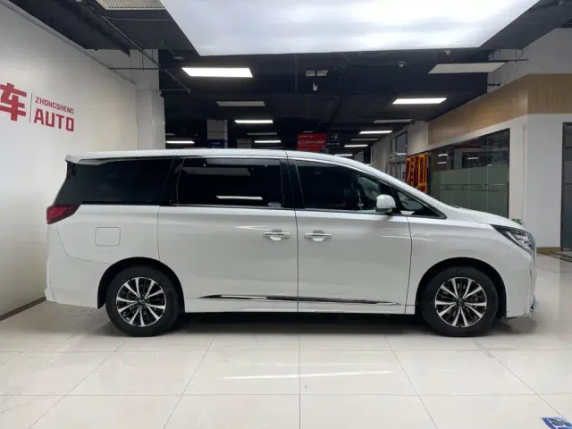 GAC Trumpchi M8 — Фото автомобиля 3