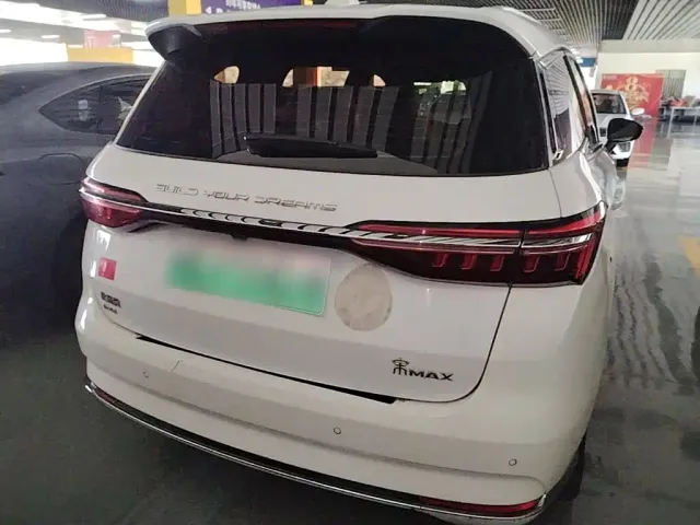 BYD Song MAX — Фото автомобиля 5