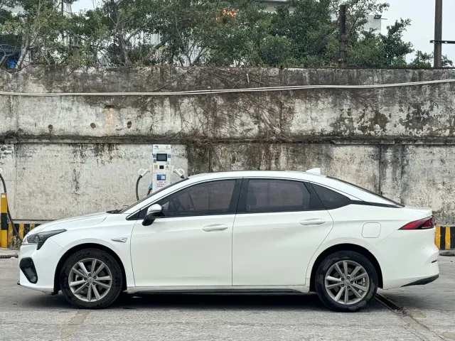 GAC Aion S — Фото автомобиля 7