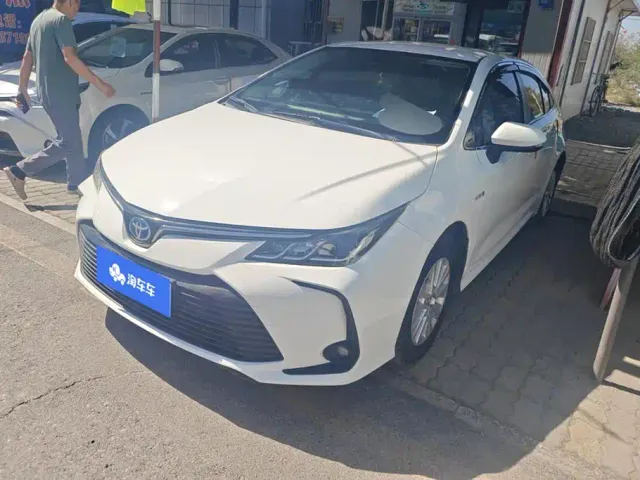 Фотография автомобиля — Toyota Corolla