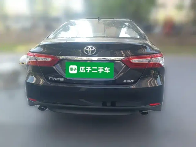 Toyota Camry — Фото автомобиля 3