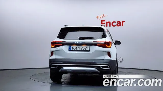 Kia Seltos Seltos Бензин 1.6 турбо 2WD — Фото автомобиля 4