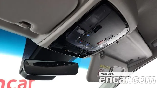 Hyundai Staria Staria 4WD Tourer 9 мест — Фото автомобиля 19