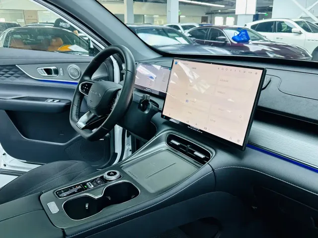 Chery Fengyun T8 — Фото автомобиля 7