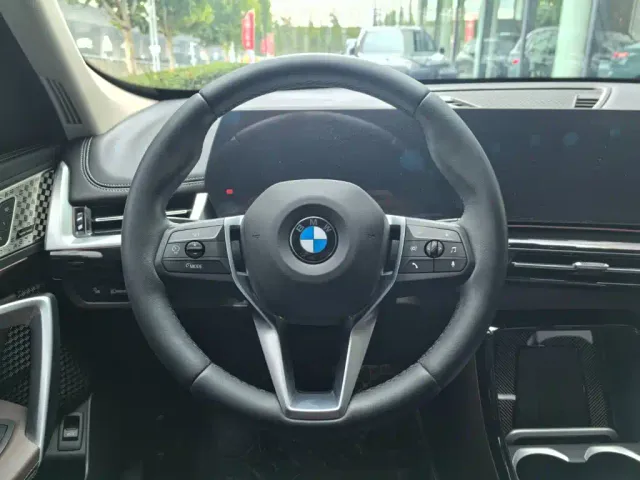 BMW X1 — Фото автомобиля 9