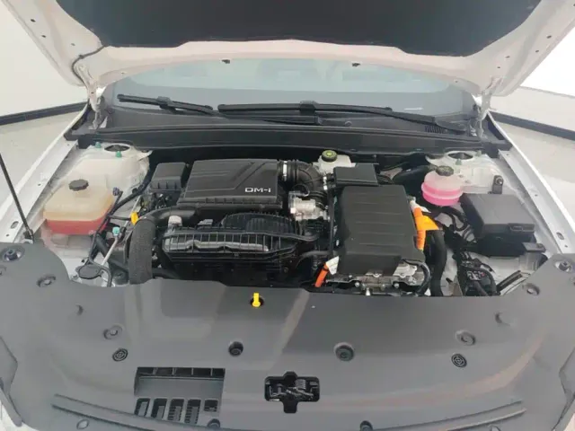 BYD Qin PLUS — Фото автомобиля 10