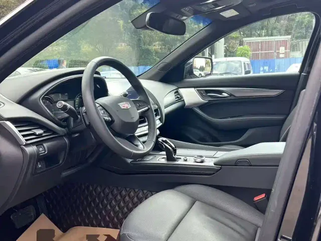 Cadillac CT5 — Фото автомобиля 4