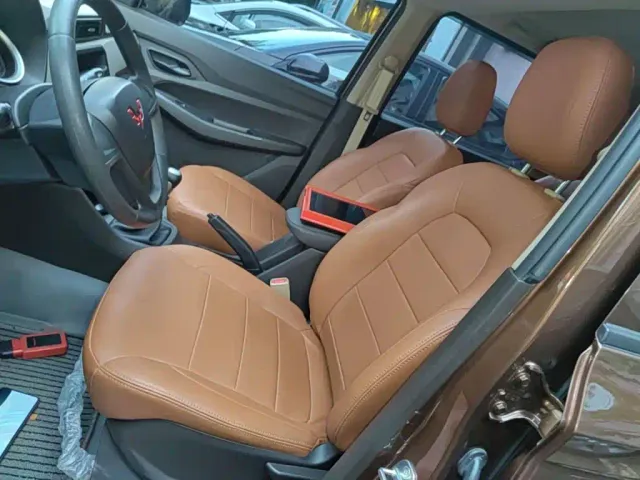 Wuling Hongguang — Фото автомобиля 14
