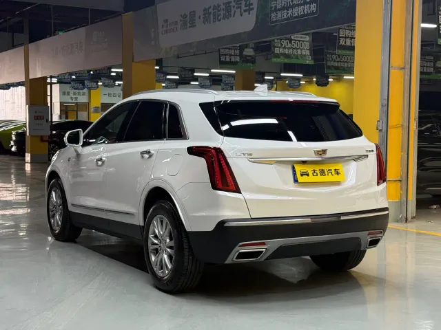 Cadillac XT5 — Фото автомобиля 7