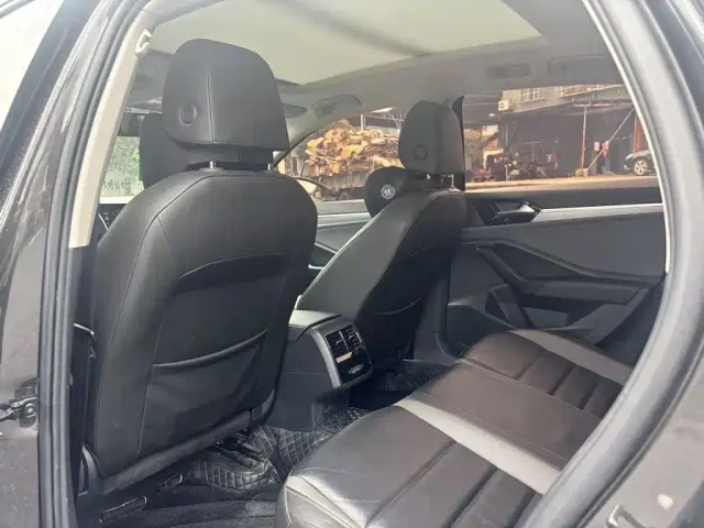 Volkswagen Sagitar — Фото автомобиля 5