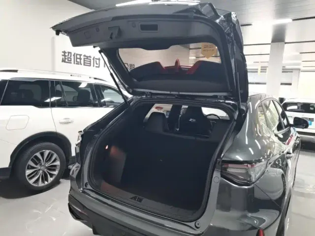 Changan X5 Plus — Фото автомобиля 18