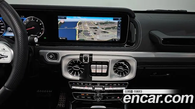 Mercedes-Benz G-Class — Фото автомобиля 12