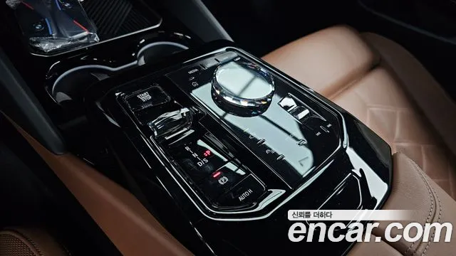 BMW 5 Series — Фото автомобиля 12