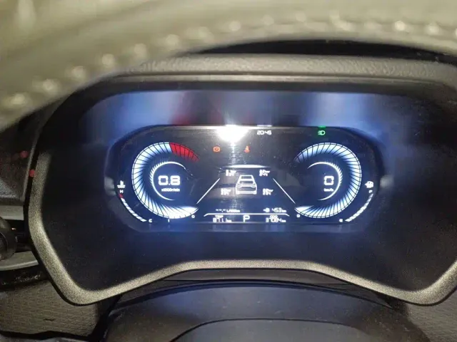 Geely Emgrand — Фото автомобиля 12