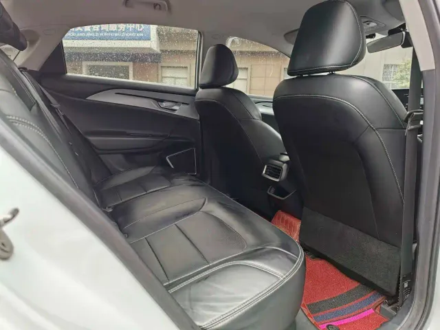 Geely Geometry A — Фото автомобиля 10