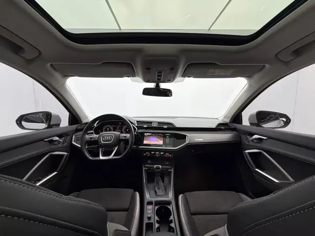 Audi Q3 — Фото автомобиля 10