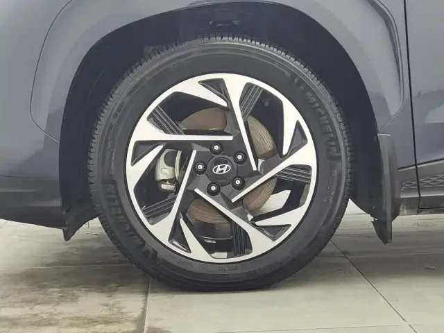 Hyundai Custo — Фото автомобиля 17