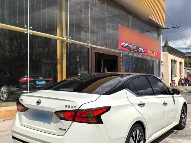 Nissan Teana — Фото автомобиля 9