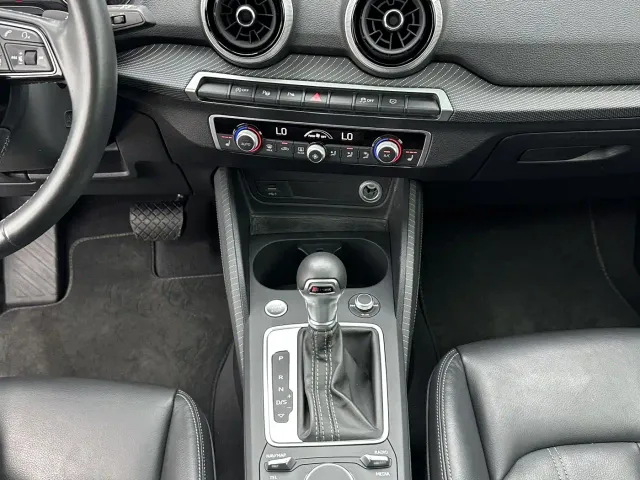Audi Q2L — Фото автомобиля 15