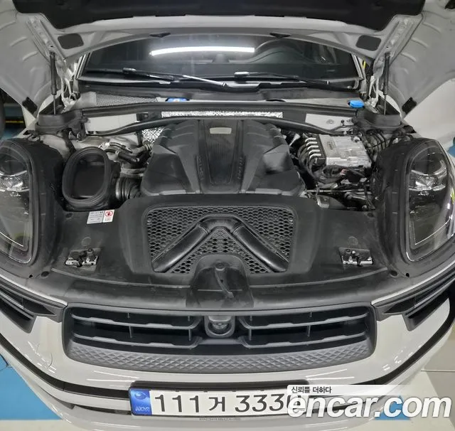Porsche Macan — Фото автомобиля 6