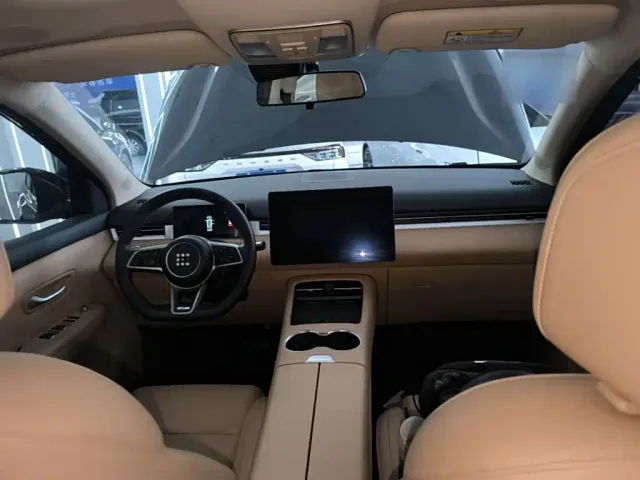 Landian E5 PLUS — Фото автомобиля 9