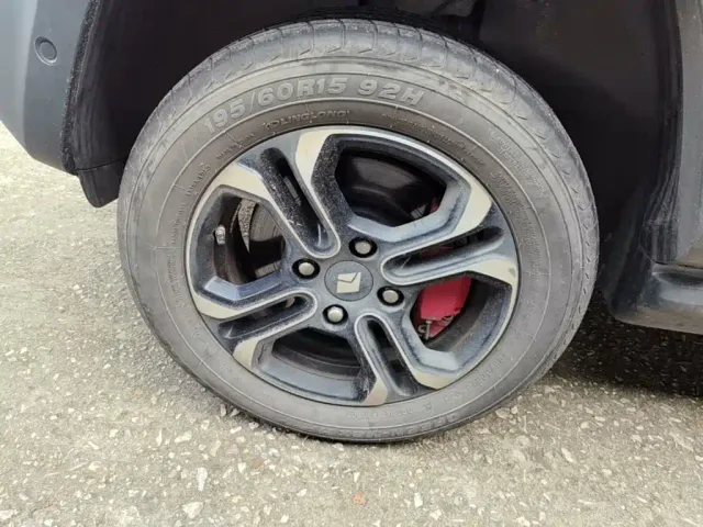 Baojun Yep — Фото автомобиля 22