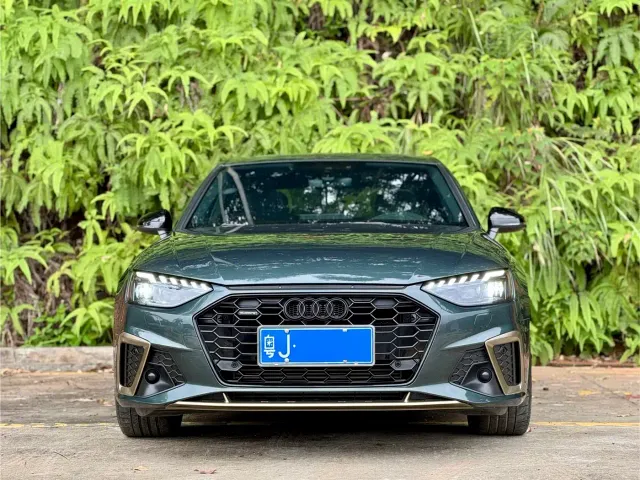 Audi A4L — Фото автомобиля 2