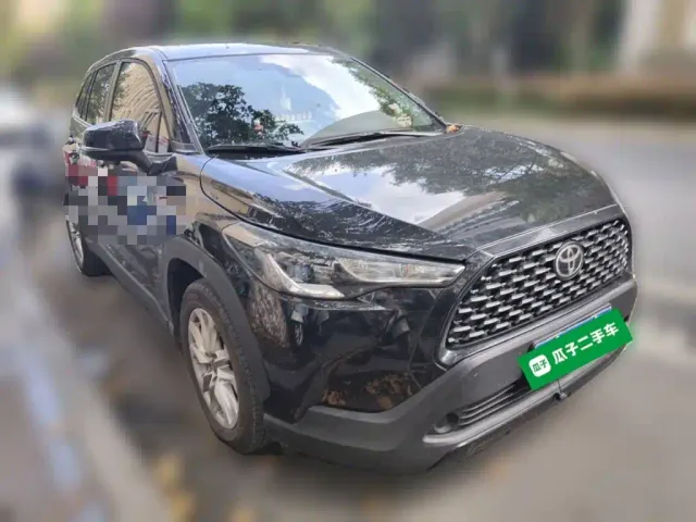Toyota Corolla Cross — Фото автомобиля 3