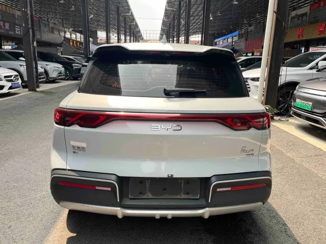 BYD Yuan UP — Фото автомобиля 8