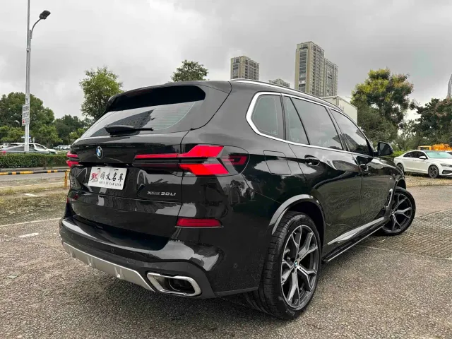 BMW X5 — Фото автомобиля 5