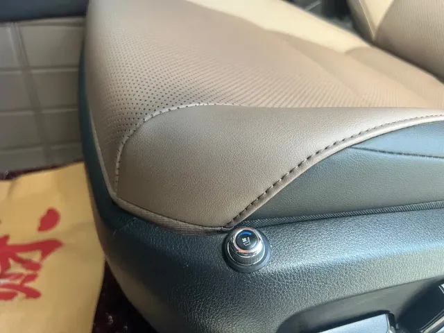 Lexus ES — Фото автомобиля 6