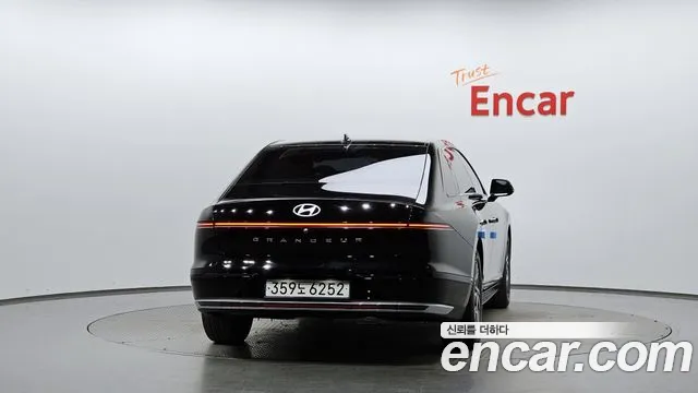 Hyundai Grandeur GN7 — Фото автомобиля 4