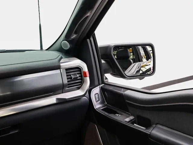 Ford F-150 Raptor — Фото автомобиля 19