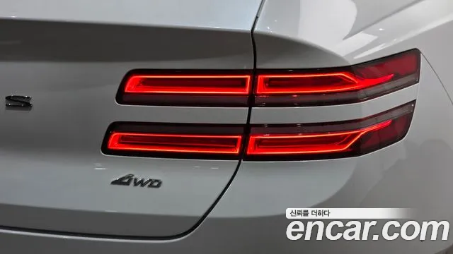 Genesis GV80 — Фото автомобиля 8