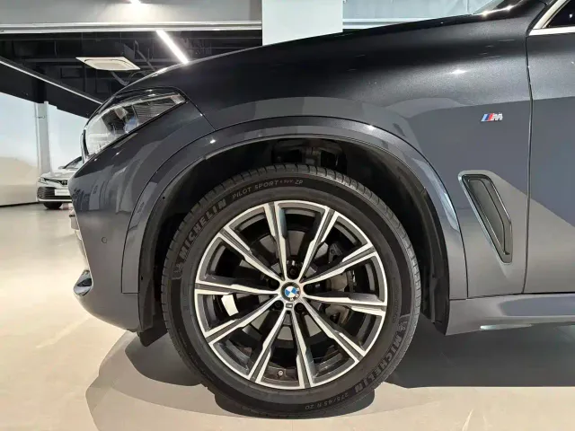 BMW X5 — Фото автомобиля 7