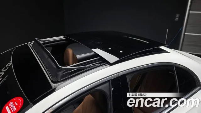 Mercedes-Benz E-Class — Фото автомобиля 27