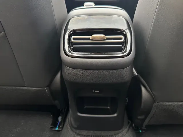 Changan Eado — Фото автомобиля 21