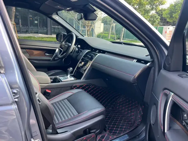 Land Rover Discovery Sport — Фото автомобиля 7